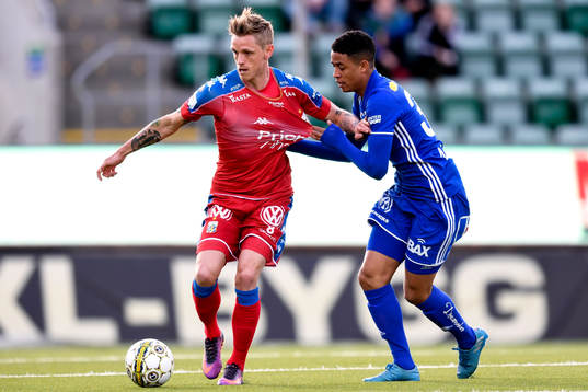 IFK Göteborgs Sören Rieks och Sundsvalls Jonathan Morsay