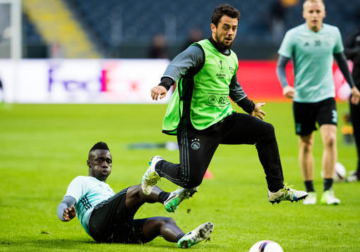 Ajax Davinson Sánchez och Amin Younes