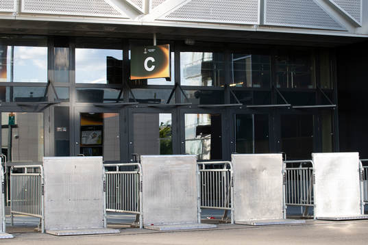 En av entréerna till Friends Arena