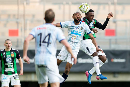 Gefles René Makondele Muzola i nickduell med GAIS Rickson