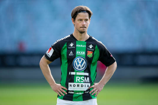 GAIS Dusan Djuric på line up innan fotbollsmatchen i