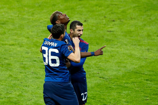 Manchester Uniteds Matteo Darmian och Henrikh Mkhitaryan