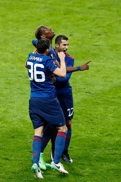 Manchester Uniteds Matteo Darmian och Henrikh Mkhitaryan