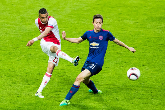 Ajax Hakim Ziyech och Manchester Uniteds Ander Herrera