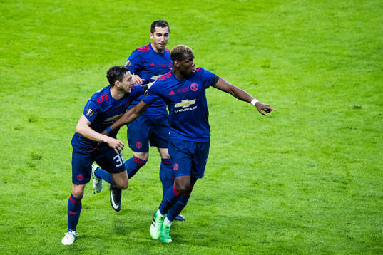 Manchester Uniteds Matteo Darmian och Henrikh Mkhitaryan