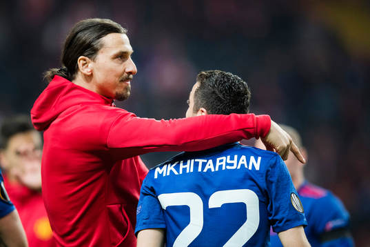 Manchester Uniteds Zlatan Ibrahimovic kramar om Henrikh