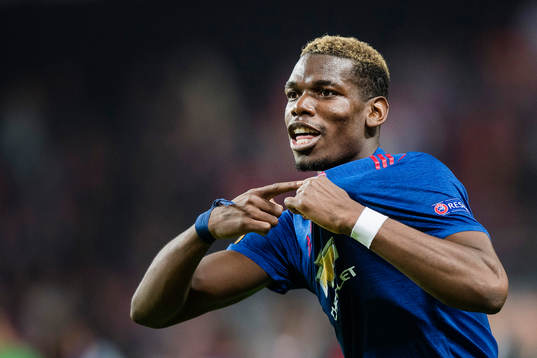 Manchester Uniteds Paul Pogba jublar