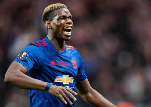 Manchester Uniteds Paul Pogba jublar