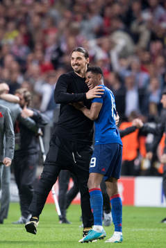 Manchester Uniteds Zlatan Ibrahimovic jublar med Marcus
