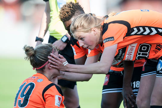 Kristianstads Rebecca Edwards skadades