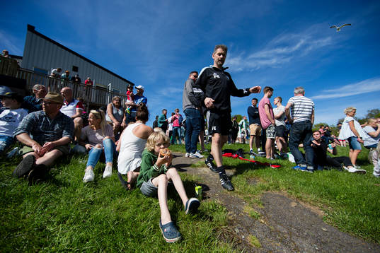under fotbollsmatchen i Div 5 mellan Styrsö och Donsö