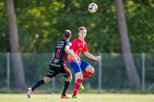 Assyriskas Pedram Pourjanekikhani och Höganäs Hugo Bogren