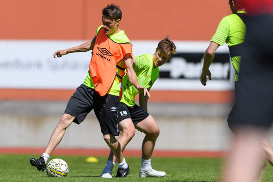 Elfsborgs Lasse Nilsson och Simon Olsson i kamp