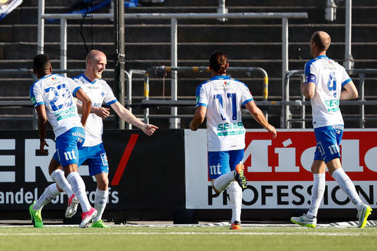 Norrköpings Karl Holmberg jublar