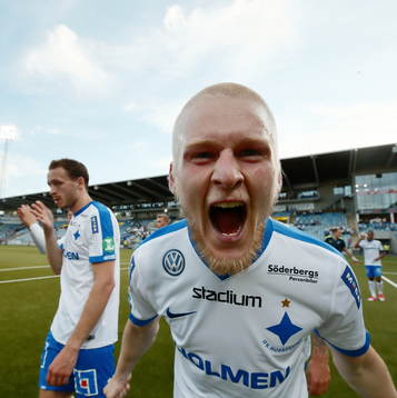 Norrköpings Kalle Holmberg jublar