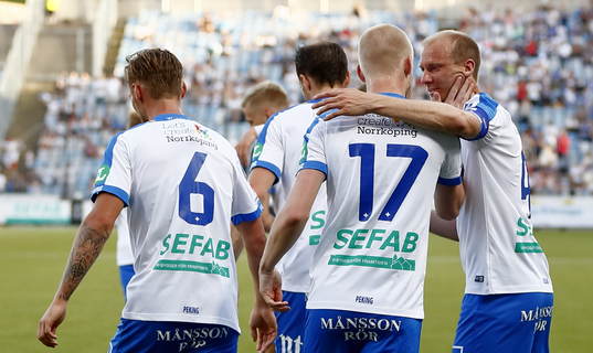 Norrköpings Kalle Holmberg jublar