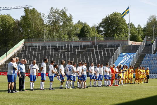 Jubileumsmatchen i fotboll mellan veteraner i Norrköping