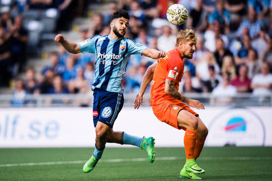 Djurgårdens Othman El Kabir mot AFC Eskilstunas Daniel