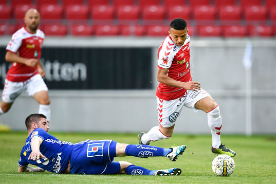 Sundsvalls Kristinn Freyr Sigurdsson och Kalmars Ismael