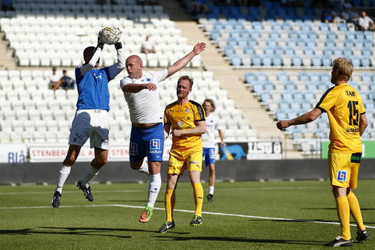 Jubileumsmatchen i fotboll mellan veteraner i Norrköping