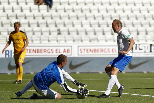 Jubileumsmatchen i fotboll mellan veteraner i Norrköping