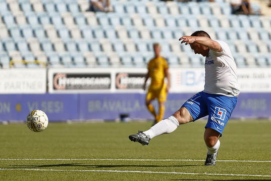 Jubileumsmatchen i fotboll mellan veteraner i Norrköping