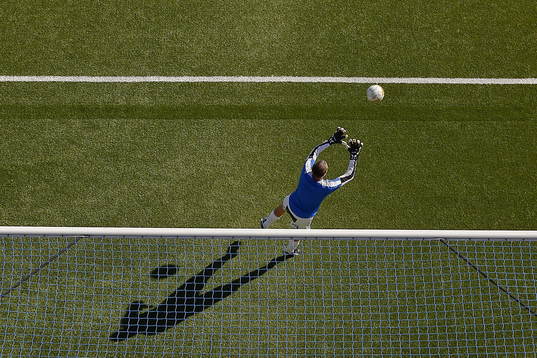 Jubileumsmatchen i fotboll mellan veteraner i Norrköping