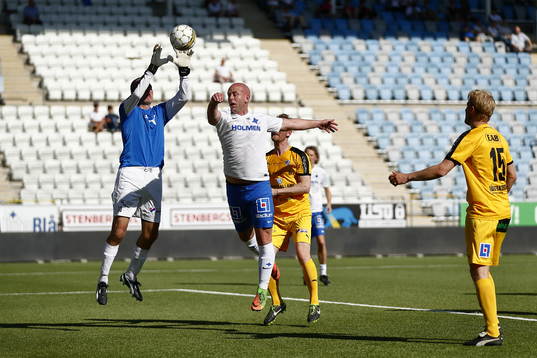 Jubileumsmatchen i fotboll mellan veteraner i Norrköping