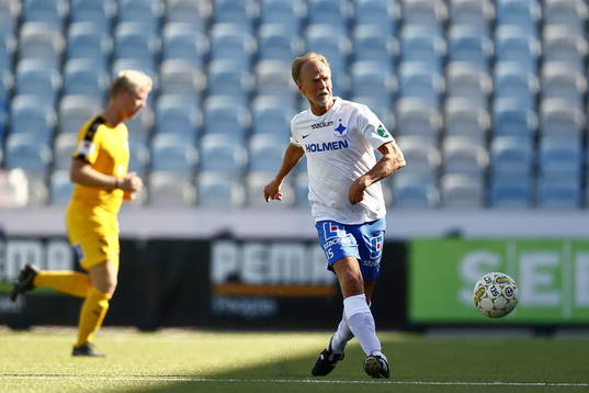 Jubileumsmatchen i fotboll mellan veteraner i Norrköping
