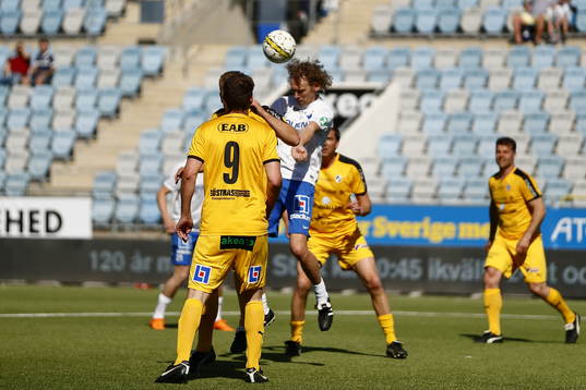 Jubileumsmatchen i fotboll mellan veteraner i Norrköping
