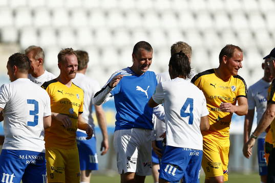 Jubileumsmatchen i fotboll mellan veteraner i Norrköping