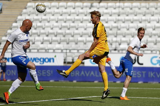 Jubileumsmatchen i fotboll mellan veteraner i Norrköping