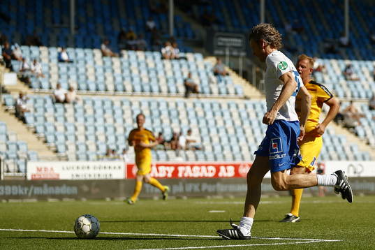 Jubileumsmatchen i fotboll mellan veteraner i Norrköping