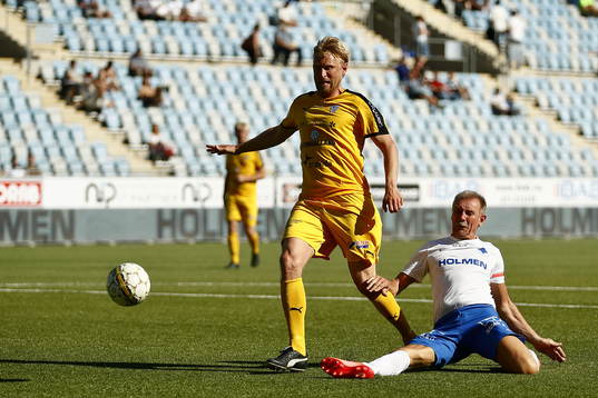 Jubileumsmatchen i fotboll mellan veteraner i Norrköping