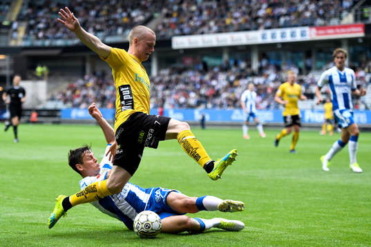 IFK Göteborgs Mads Albaek och Elfsborgs Daniel Gustavsson