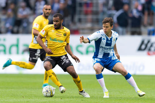 Elfsborgs Alex Dyer och IFK Göteborgs Mads Albaek