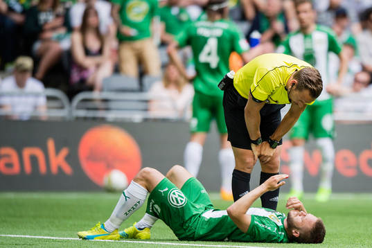 Hammarbys Mats Solheim har ont