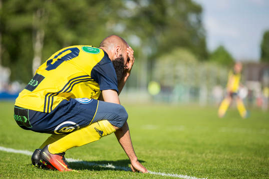 Ängelholms Akram Mansour deppar