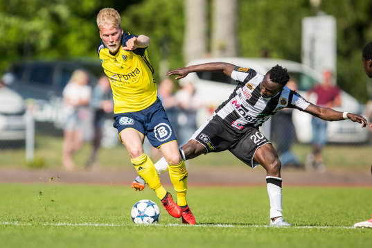Ängelholms Kristoffer Robin Jeppsson och Landskronas Edafe