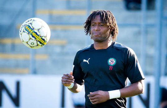 9 Örebros Kennedy Igboananike är tillbaka
