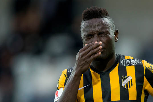 Häckens Alhassan Kamara deppar