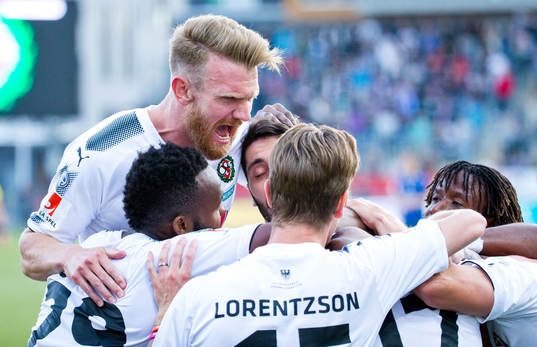 Bläddra bland fler bilder av Fotboll, Allsvenskan, Örebro - Sirius