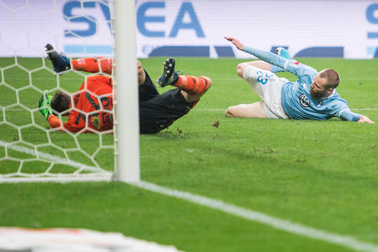 Malmö FFs Jo Inge Berget med en målchans