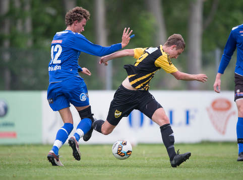 IFK Hässleholms Isak Olsson i B-lagsmatchen mellan Nosaby