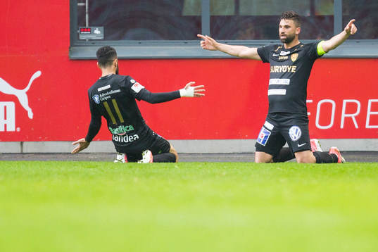 Syrianskas Mattias Mete jublar