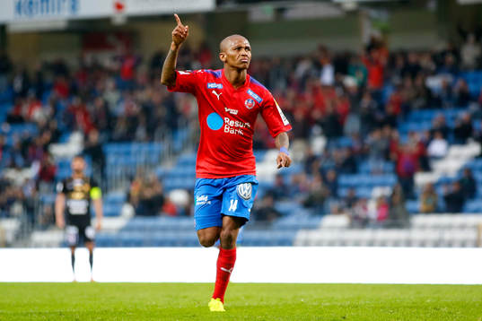 Helsingborgs Bradley Surprise Ralani jublar