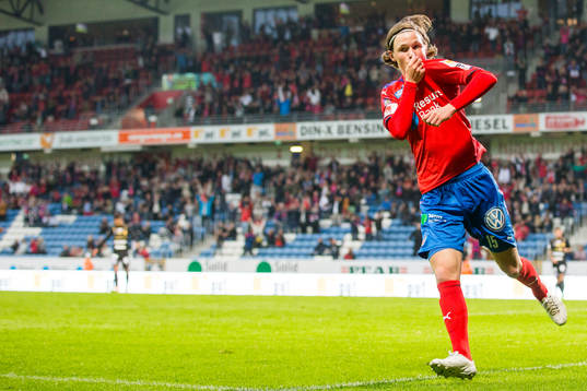 Helsingborgs Max Svensson jublar