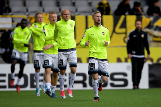 Häckens Rasmus Lindgren värmer upp