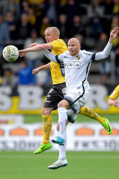 Elfsborgs Simon Lundevall och Häckens Alexander Farnerud