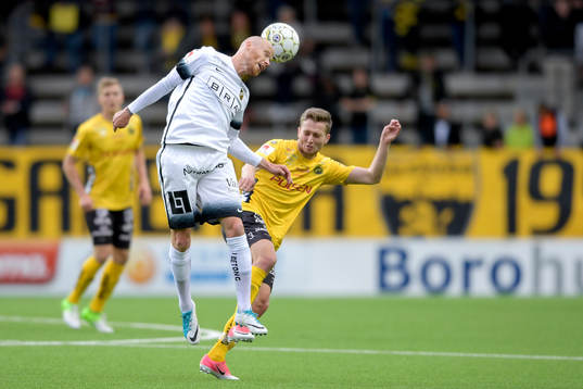Häckens Alexander Farnerud och Elfsborgs Adam Lundqvist